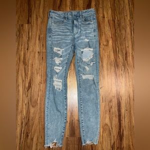 Light wash American Eagle hi rise jeggings